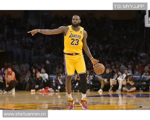 詹姆斯自信满满称新城市第二年必夺冠与浓眉等人畅谈未来目标