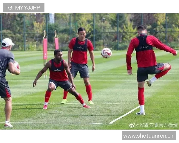 长春寒潮来袭亚泰队员迎战低温全力备战保级生死战