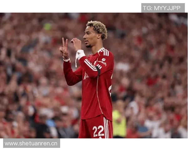 埃基蒂克为适应英超强度增加健身房锻炼时间显著提升体能