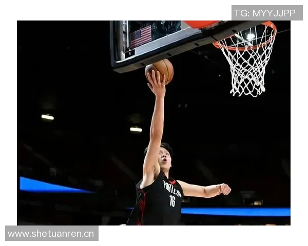 瀚森表现出色10中5贡献14分6板效率提升媒体人称机会虽少依然亮眼