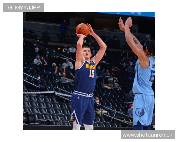 约基奇单节狂揽15分9板6助成自1996-97赛季以来首位球员