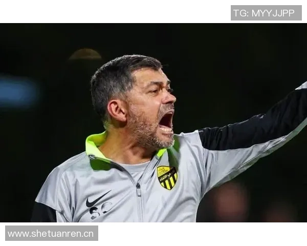 前米兰主帅孔塞桑加盟吉达联合执教本泽马展现新篇章